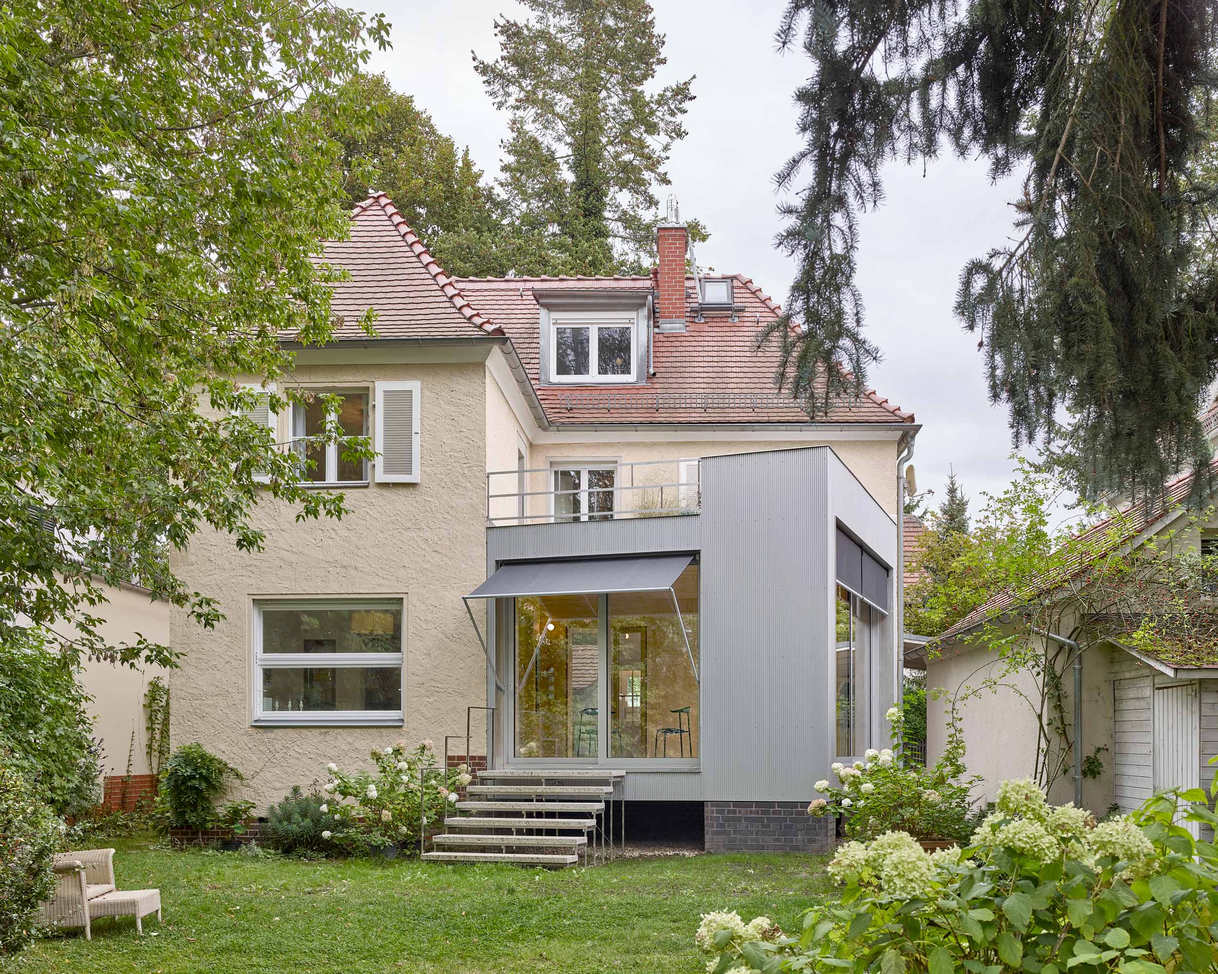 Blechbüchse • Architektur Photographie Philip Heckhausen