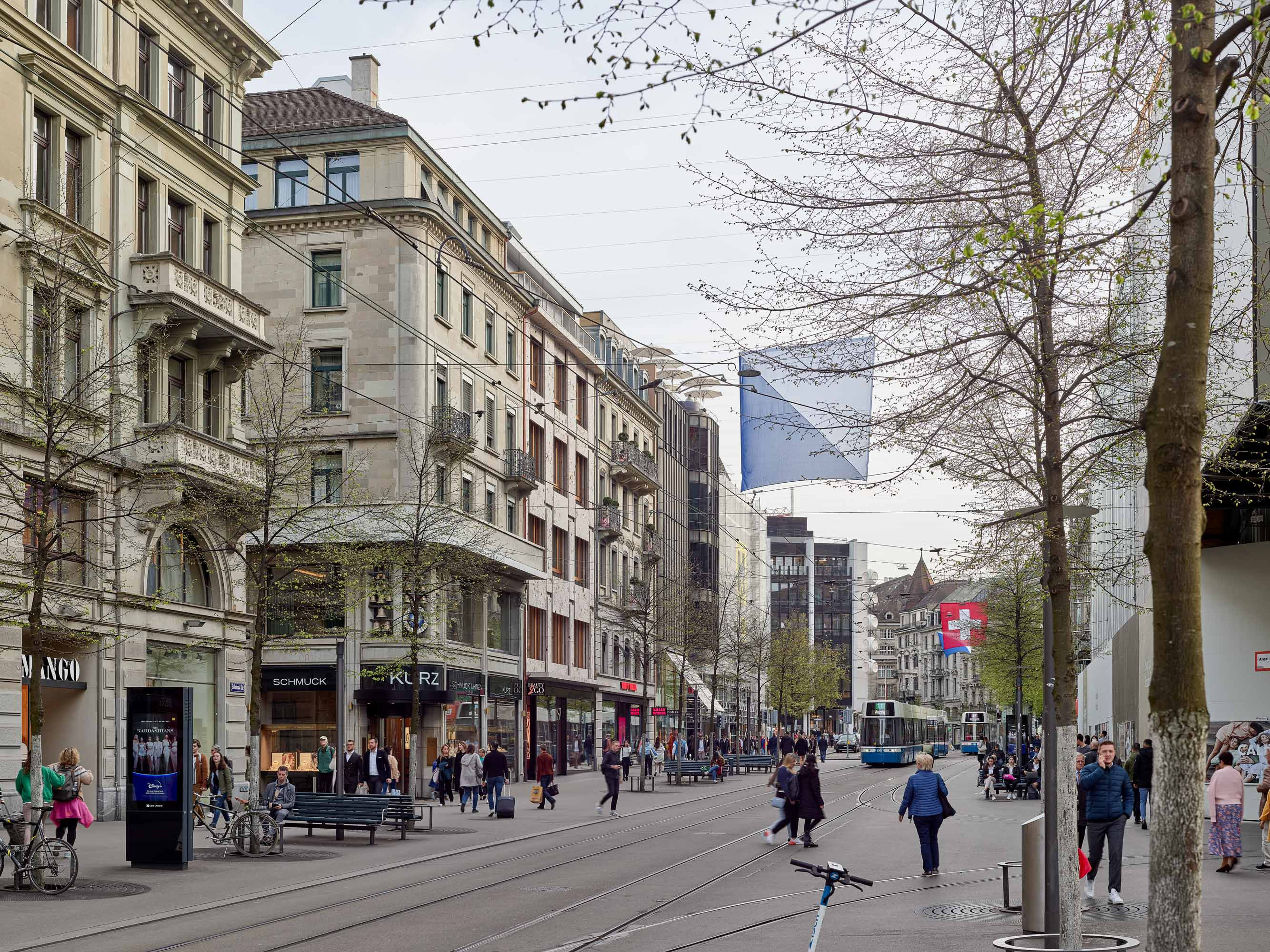 Bahnhofstrasse Zürich   1/8