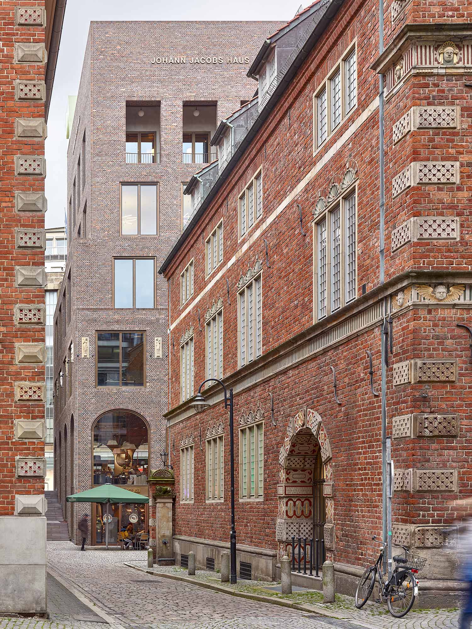 Johann Jacobs Haus   5/12