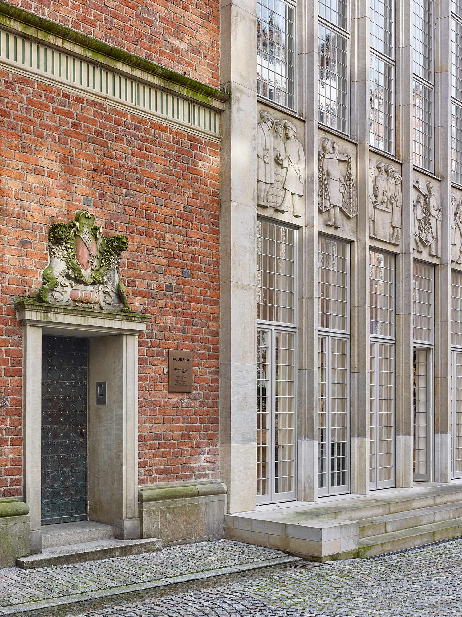Johann Jacobs Haus   8/12