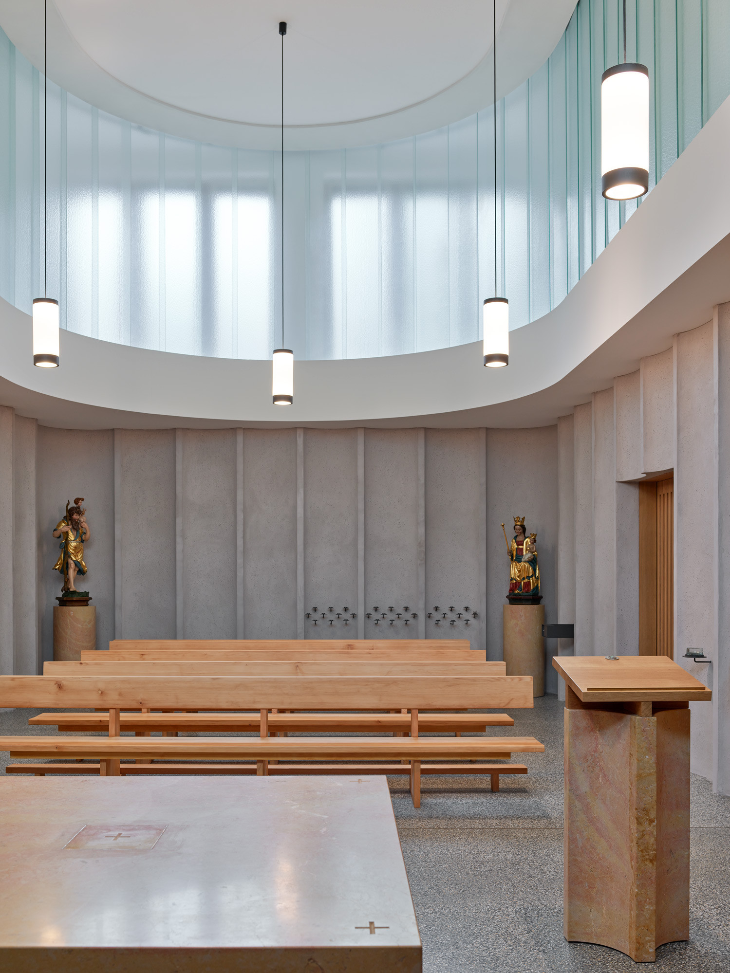 Kirchenzentrum St. Christophorus   4/7