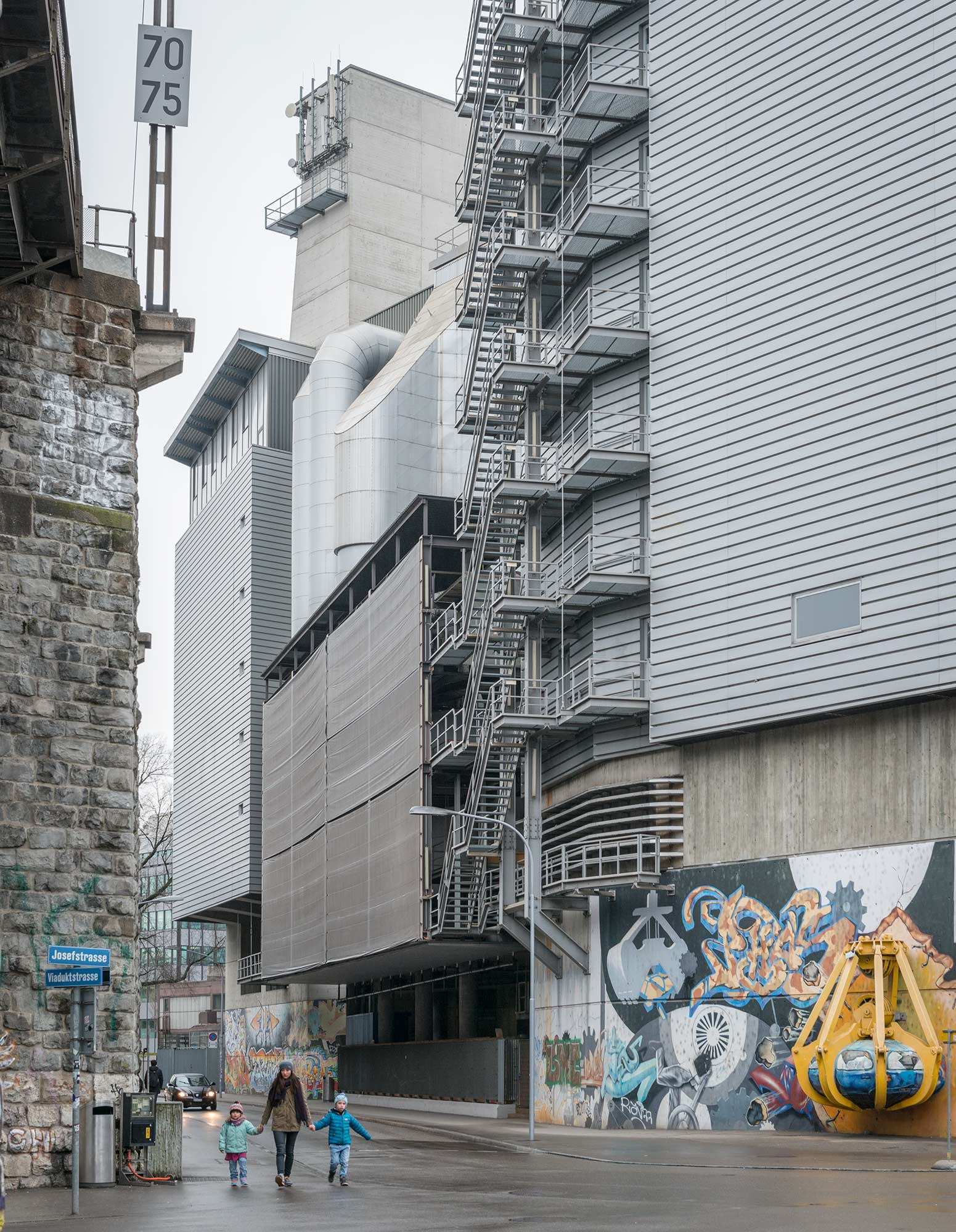 Bilder der Enge &nbsp; 10/11